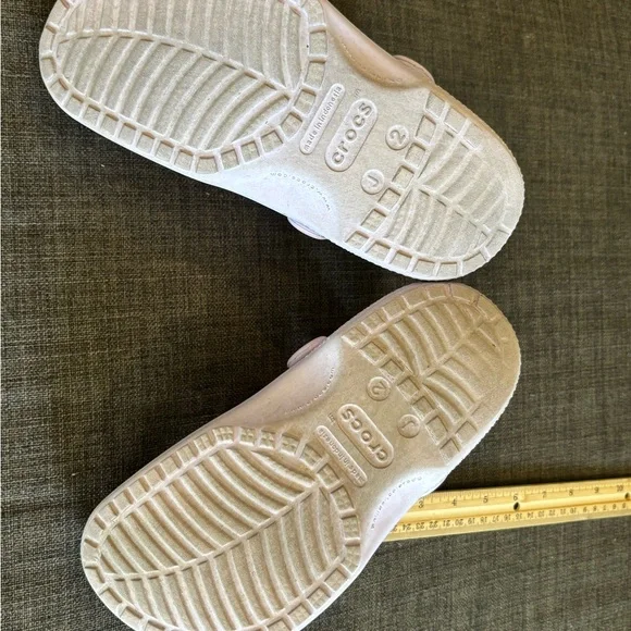 Light Purple Crocs with Strap - Picture 5 of 6